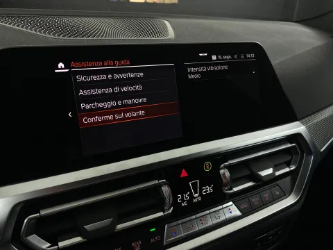 BMW 320d Touring mhev 48V xdrive Msport auto - Immagine 44