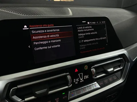 BMW 320d Touring mhev 48V xdrive Msport auto - Immagine 46