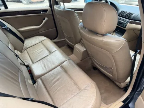 BMW 330xd Touring - Immagine 12