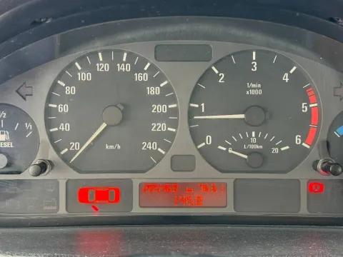 BMW 330xd Touring - Immagine 18