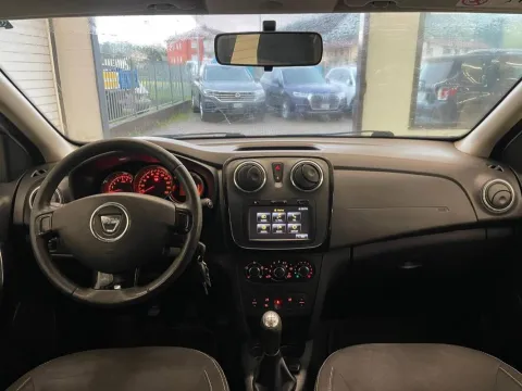 Dacia Sandero 1.2 Extra 75cv - Immagine 13