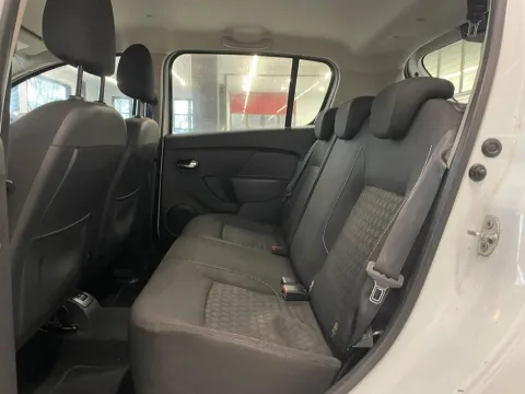 Dacia Sandero 1.2 Extra 75cv - Immagine 14