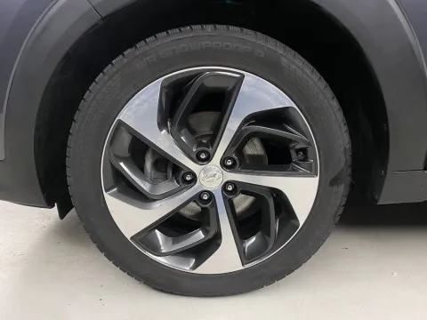 Hyundai Tucson 1.7 crdi Xpossible 2wd 141cv dct - Immagine 16