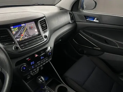 Hyundai Tucson 1.7 crdi Xpossible 2wd 141cv dct - Immagine 18