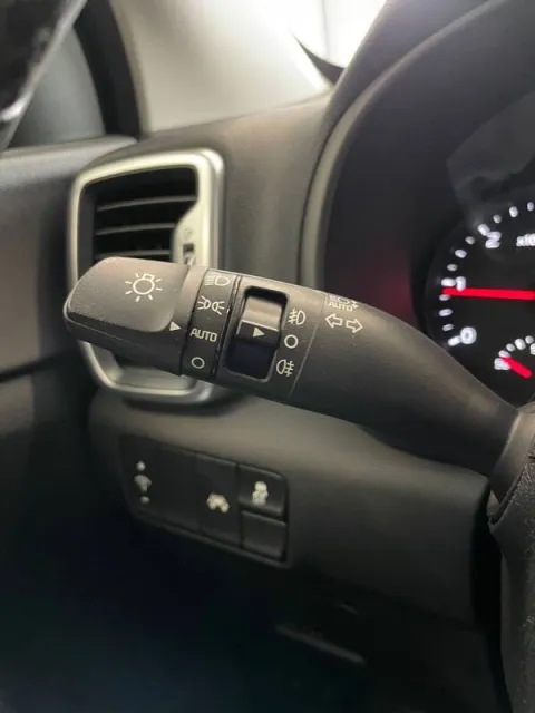 Kia Sportage 1.7 crdi Class Style Pack 2wd 115cv - Immagine 18