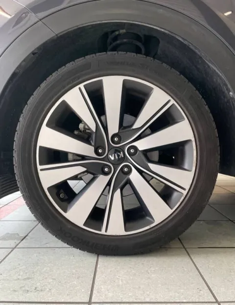 Kia Sportage 1.7 crdi Class Style Pack 2wd 115cv - Immagine 27