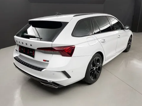 Skoda Octavia Wagon 2.0 tdi evo RS 4x4 200cv dsg - Immagine 5