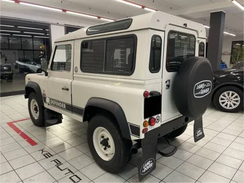 Land Rover Defender 90 2.5 td5 E SW - Immagine 4