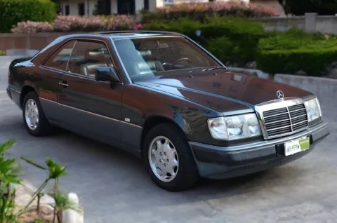 Mercedes E Coupe 200 CE - Immagine 3