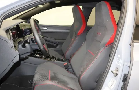 Volkswagen Golf 2.0 tsi GTI 265cv dsg - Immagine 3
