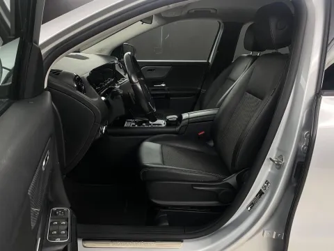 Mercedes GLA 200 d Sport 4matic auto - Immagine 11