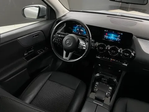 Mercedes GLA 200 d Sport 4matic auto - Immagine 14