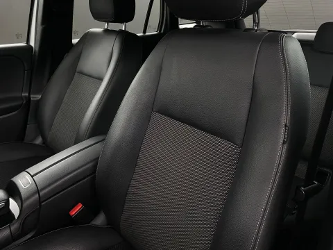 Mercedes GLA 200 d Sport 4matic auto - Immagine 27