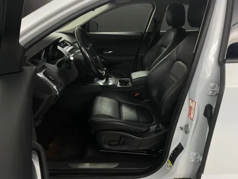 Jaguar E-Pace 2.0d i4 S awd 150cv auto - Immagine 9