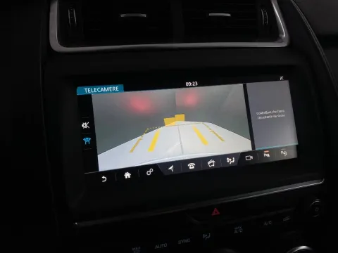 Jaguar E-Pace 2.0d i4 S awd 150cv auto - Immagine 15