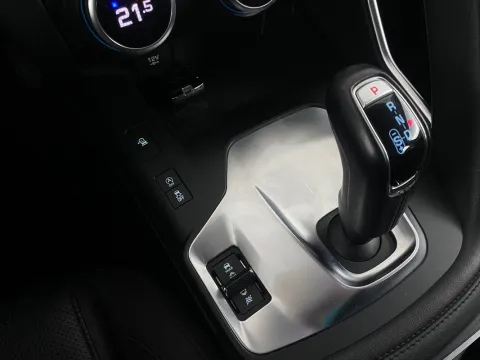 Jaguar E-Pace 2.0d i4 S awd 150cv auto - Immagine 19