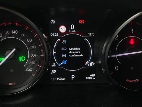 Jaguar E-Pace 2.0d i4 S awd 150cv auto - Immagine 27