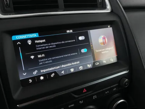 Jaguar E-Pace 2.0d i4 S awd 150cv auto - Immagine 31
