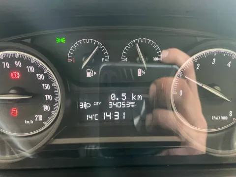 Lancia Ypsilon 1.0 firefly hybrid Silver Plus s&s 70cv - Immagine 17