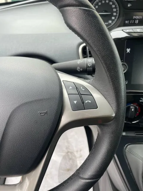 Lancia Ypsilon 1.0 firefly hybrid Silver Plus s&s 70cv - Immagine 18