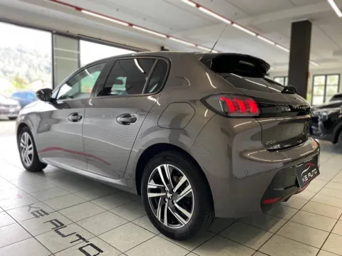 Peugeot 208 1.2 puretech Allure Navi Pack s&s 100cv - Immagine 6