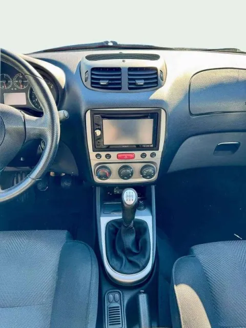 Alfa Romeo 147 5p 1.6 ts 16v BlackLine 105cv - Immagine 8