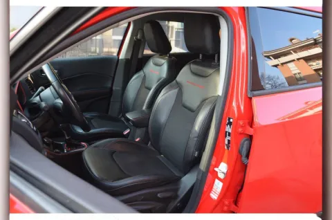 Jeep Compass 1.3 turbo t4 phev Trailhawk 4xe at6 - Immagine 16