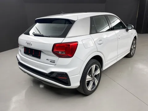 Audi Q2 40 2.0 tfsi S line edition quattro s-tronic - Immagine 5