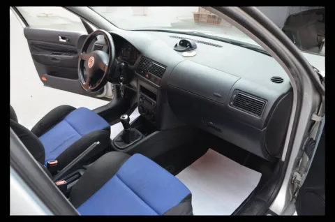 Volkswagen Golf 5p 1.6 25years - Immagine 17