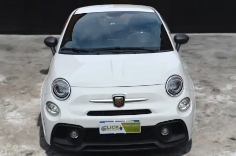 Abarth 595 1.4 t-jet 145cv - Immagine 2