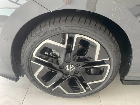 Volkswagen Golf 2.0 tdi R-Line 150cv dsg - Immagine 5