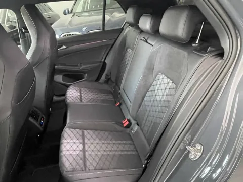 Volkswagen Golf 2.0 tdi R-Line 150cv dsg - Immagine 10
