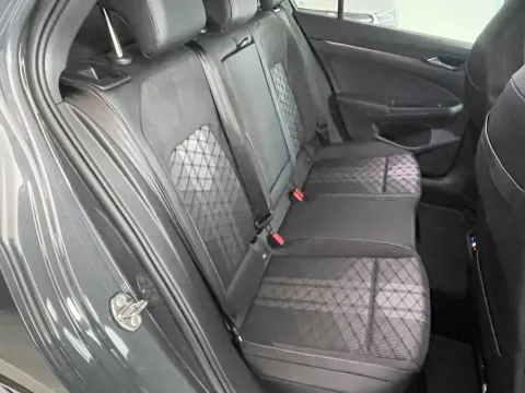 Volkswagen Golf 2.0 tdi R-Line 150cv dsg - Immagine 11