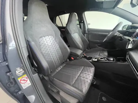 Volkswagen Golf 2.0 tdi R-Line 150cv dsg - Immagine 13