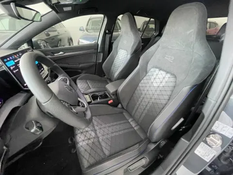 Volkswagen Golf 2.0 tdi R-Line 150cv dsg - Immagine 14
