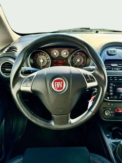 Fiat Punto 5p 1.3 mjt 16v Easy 75cv - Immagine 11
