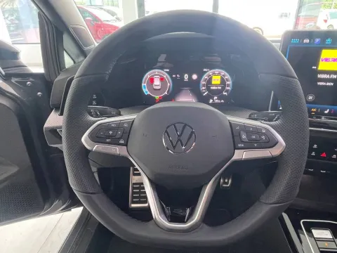 Volkswagen Golf 2.0 tdi R-Line 150cv dsg - Immagine 17