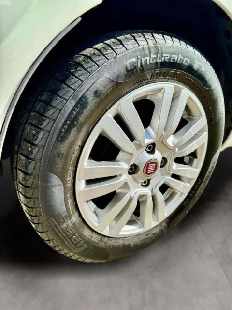 Fiat Punto 5p 1.3 mjt 16v Easy 75cv - Immagine 12