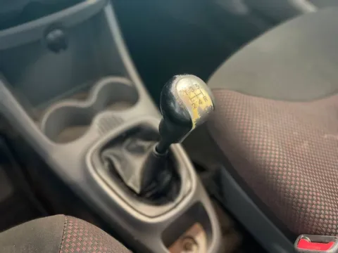 Toyota Aygo 5p 1.0 Now Connect - Immagine 17