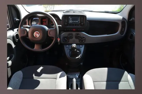 Fiat Panda 1.0 firefly hybrid City Life s&s 70cv - Immagine 11