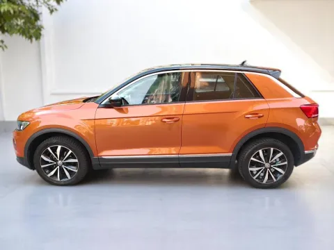 Volkswagen T-Roc 1.0 tsi Style 115cv - Immagine 8