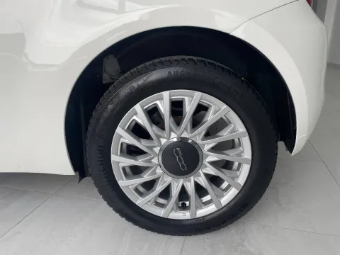 Fiat 500C 1.0 hybrid Dolcevita 70cv - Immagine 7