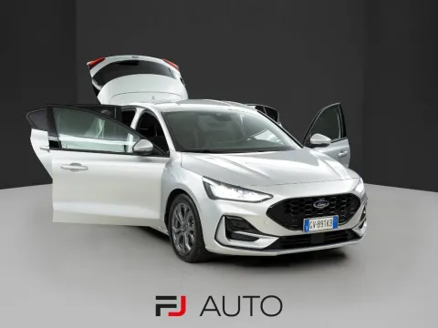 Ford Focus 1.0t ecoboost h ST-Line 125cv - Immagine 2