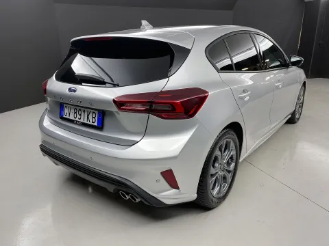 Ford Focus 1.0t ecoboost h ST-Line 125cv - Immagine 4