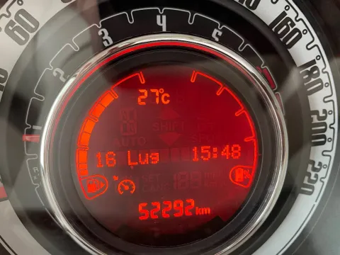 Fiat 500C 1.0 hybrid Dolcevita 70cv - Immagine 24