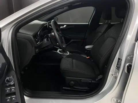 Ford Focus 1.0t ecoboost h ST-Line 125cv - Immagine 8