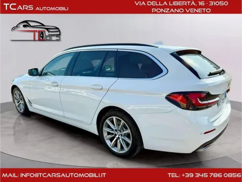 BMW 520d Touring mhev 48V Msport auto - Immagine 4