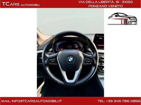 BMW 520d Touring mhev 48V Msport auto - Immagine 10