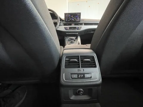 Audi A4 Avant 35 2.0 tdi mhev Business Advanced 163cv s-tronic - Immagine 18