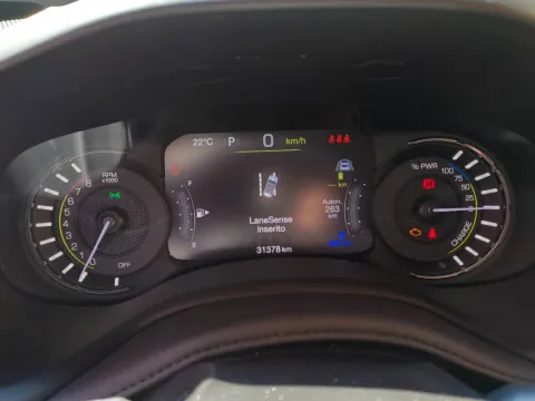 Jeep Renegade 1.3 t4 phev 80th Anniversary 4xe at6 - Immagine 10